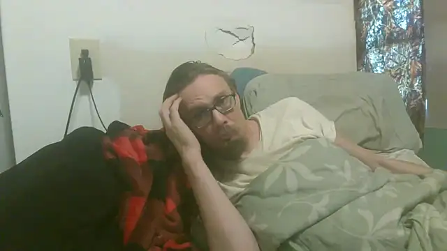 Snapshot of dandonn chatting on April 2026 08:57:02 PM dandonn online show from April 2026 08:57:02 PM