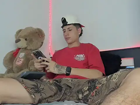 Snapshot of Mateo_Escobar chatting on November 2025 04:45:02 AM Mateo Escobar online show from November 2025 04:45:02 AM