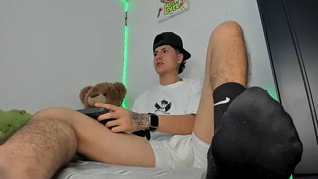 Snapshot of Mateo_Escobar chatting on December 2025 09:36:02 AM Mateo Escobar online show from December 2025 09:36:02 AM