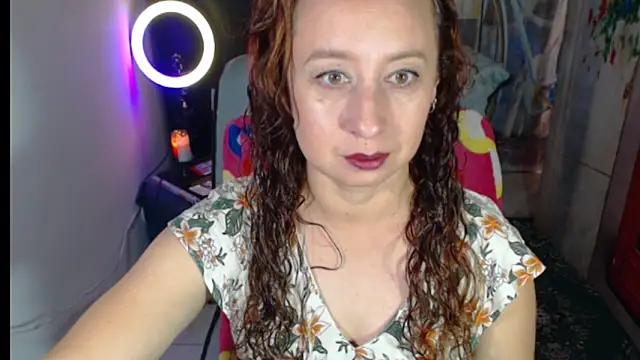 Milf Valeria online show from October 2025 02:42:02 PM