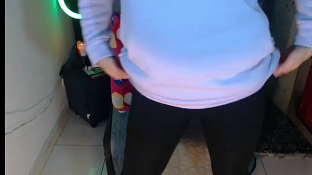 Milf Valeria online show from October 2025 02:41:02 PM