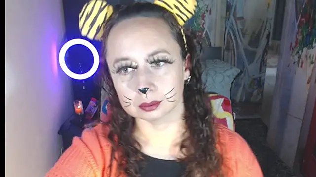 Milf Valeria online show from October 2025 02:29:01 PM