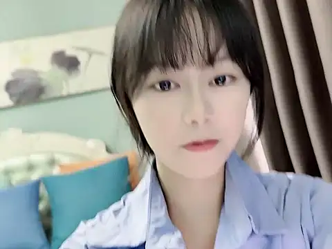 Snapshot of sarah111 chatting on September 2025 02:24:02 AM sarah111 online show from September 2025 02:24:02 AM