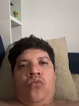 michael877675 online show from February 2026 06:43:02 AM