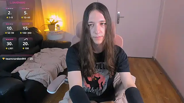 SilverMuse online show from April 2026 06:19:01 AM