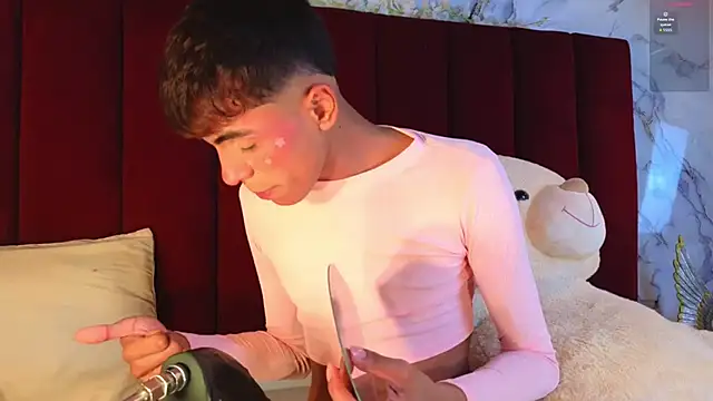 PrincePoppy online show from November 2025 09:15:01 PM