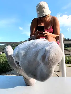 Snapshot of Teafeet chatting on July 2026 03:59:02 PM Teafeet online show from July 2026 03:59:02 PM