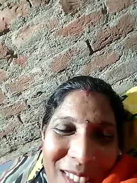 Snapshot of Savita992 chatting on September 2025 05:12:02 PM Savita992 online show from September 2025 05:12:02 PM