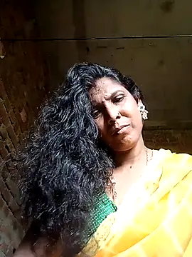 Snapshot of Savita992 chatting on September 2025 07:01:02 AM Savita992 online show from September 2025 07:01:02 AM