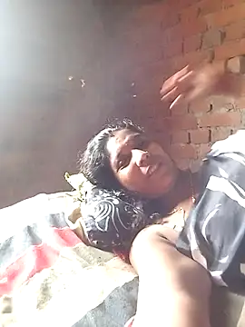 Snapshot of Savita992 chatting on September 2025 05:45:02 AM Savita992 online show from September 2025 05:45:02 AM