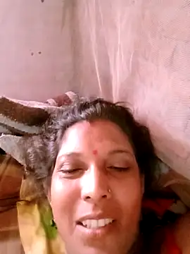 Snapshot of Savita992 chatting on October 2025 01:00:02 AM Savita992 online show from October 2025 01:00:02 AM