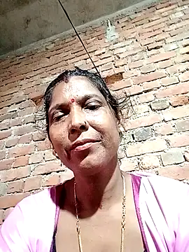 Snapshot of Savita992 chatting on October 2025 02:41:02 AM Savita992 online show from October 2025 02:41:02 AM