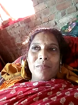 Snapshot of Savita992 chatting on October 2025 01:25:01 AM Savita992 online show from October 2025 01:25:01 AM