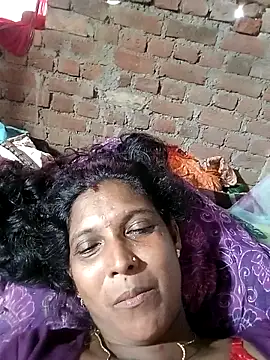 Snapshot of Savita992 chatting on October 2025 09:52:01 AM Savita992 online show from October 2025 09:52:01 AM