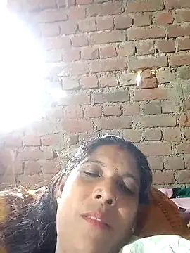 Snapshot of Savita992 chatting on October 2025 06:57:02 AM Savita992 online show from October 2025 06:57:02 AM