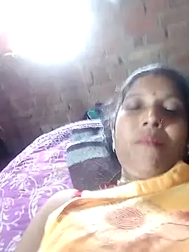 Snapshot of Savita992 chatting on October 2025 06:48:01 AM Savita992 online show from October 2025 06:48:01 AM