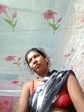 Snapshot of Savita992 chatting on October 2025 10:54:02 PM Savita992 online show from October 2025 10:54:02 PM