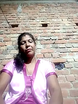 Snapshot of Savita992 chatting on October 2025 03:01:01 PM Savita992 online show from October 2025 03:01:01 PM