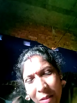 Snapshot of Savita992 chatting on October 2025 10:23:02 AM Savita992 online show from October 2025 10:23:02 AM