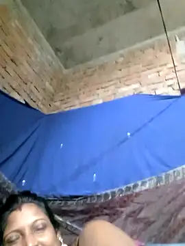 Snapshot of Savita992 chatting on October 2025 11:10:02 PM Savita992 online show from October 2025 11:10:02 PM