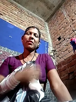 Snapshot of Savita992 chatting on October 2025 05:22:02 AM Savita992 online show from October 2025 05:22:02 AM