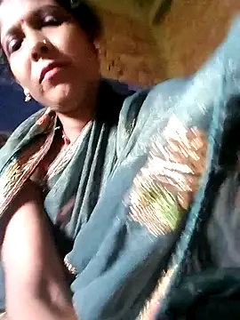 Snapshot of Savita992 chatting on October 2025 06:59:01 AM Savita992 online show from October 2025 06:59:01 AM