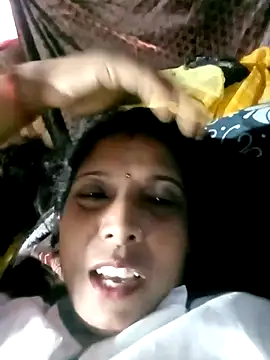 Snapshot of Savita992 chatting on October 2025 10:27:01 AM Savita992 online show from October 2025 10:27:01 AM