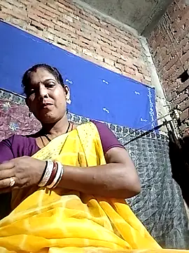 Snapshot of Savita992 chatting on November 2025 10:34:01 PM Savita992 online show from November 2025 10:34:01 PM