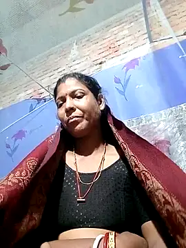 Snapshot of Savita992 chatting on November 2025 10:53:02 PM Savita992 online show from November 2025 10:53:02 PM