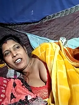 Snapshot of Savita992 chatting on November 2025 08:28:01 AM Savita992 online show from November 2025 08:28:01 AM