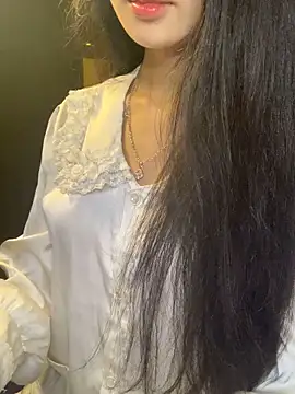 Nhinhi18 online show from May 2026 04:04:02 PM