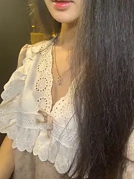 Nhinhi18 online show from May 2026 02:57:01 PM