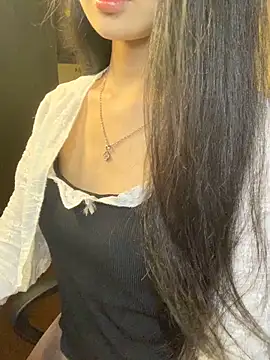 Nhinhi18 online show from May 2026 03:09:01 PM