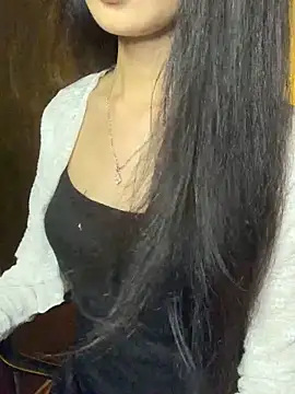 Nhinhi18 online show from June 2026 04:12:02 PM