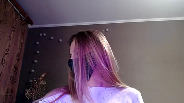 Iris lave online show from April 2026 07:58:02 PM