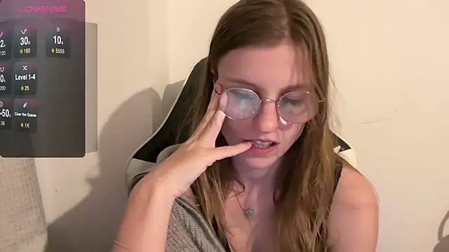 BustyKellyXXX online show from December 2025 07:51:01 PM