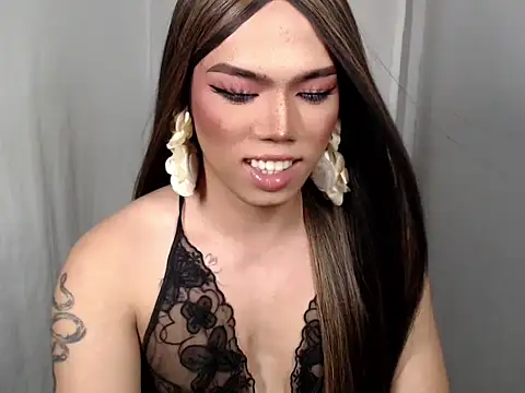 Snapshot of Queen_alena chatting on October 2025 04:21:01 AM Queen alena online show from October 2025 04:21:01 AM