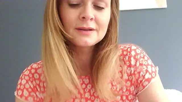 Snapshot of Ginger-bb chatting on September 2025 01:55:01 PM Ginger-bb online show from September 2025 01:55:01 PM