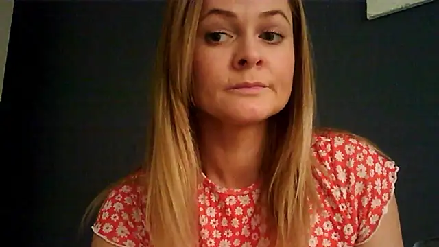 Snapshot of Ginger-bb chatting on October 2025 07:41:01 AM Ginger-bb online show from October 2025 07:41:01 AM