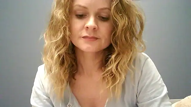 Ginger-bb online show from November 2025 03:25:02 PM