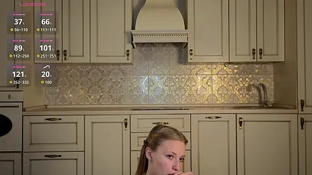 KatieFoulk online show from September 2025 03:34:02 PM