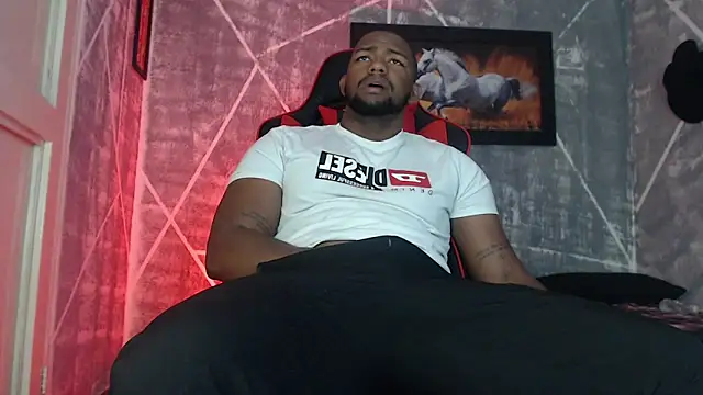 big blackmen19 online show from October 2025 01:07:01 PM