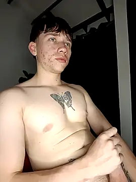 Logan sixxer online show from September 2025 07:18:02 AM