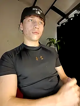 Logan sixxer online show from November 2025 09:50:02 PM