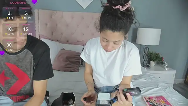 Snapshot of Joe_And_Emma chatting on September 2025 04:39:02 PM Joe And Emma online show from September 2025 04:39:02 PM