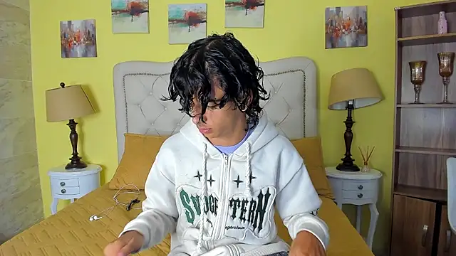 Ibratxandy online show from October 2025 11:55:01 AM