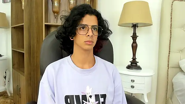 Ibratxandy online show from February 2026 07:23:01 PM