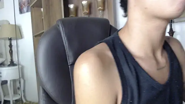 Ibratxandy online show from April 2026 07:04:02 PM