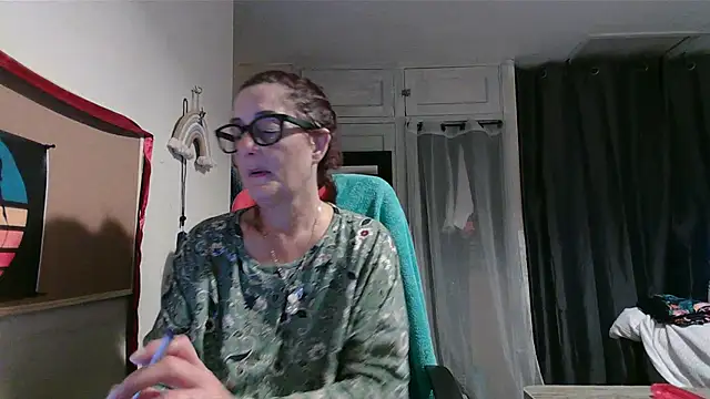 Mistress-Ivy51 online show from November 2025 06:13:01 AM