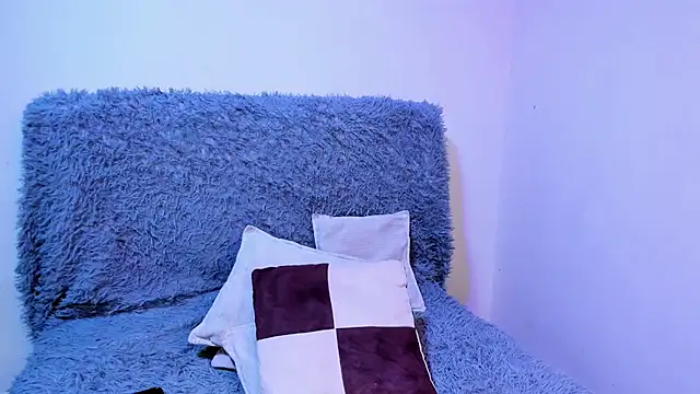 Snapshot of _viollette_ chatting on December 2025 12:41:02 AM viollette online show from December 2025 12:41:02 AM